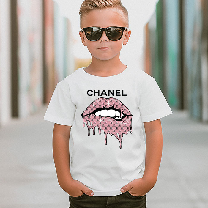 Chanel-Mouth-Logo-Unisex-T-Shirt-TTB2621-4