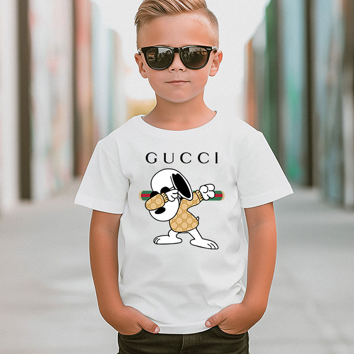 Gucci-Snoopy-Dabbing-Unisex-T-Shirt-CB486-4