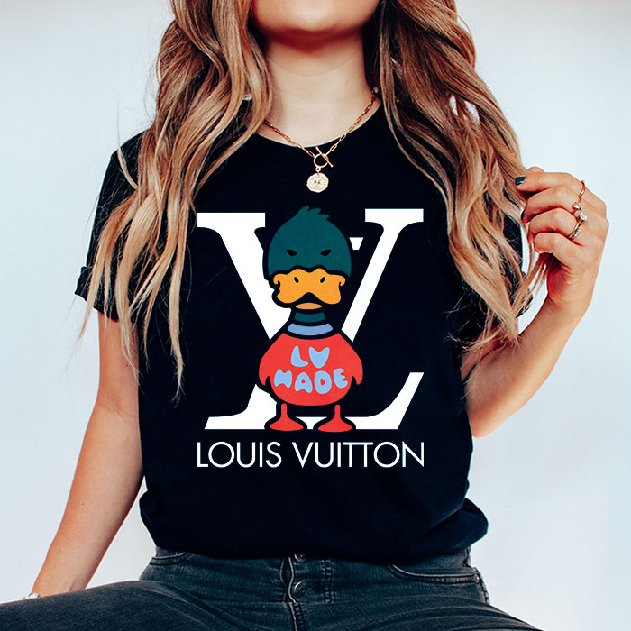 Louis-Vuitton-Logo-Luxury-Knit-Duck-Crewneck-LV-Unisex-T-Shirt-CB394-1