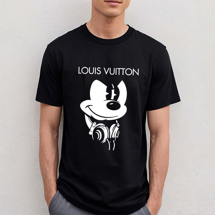 Louis-Vuitton-Mickey-Mouse-LV-Unisex-T-Shirt-CB392-2