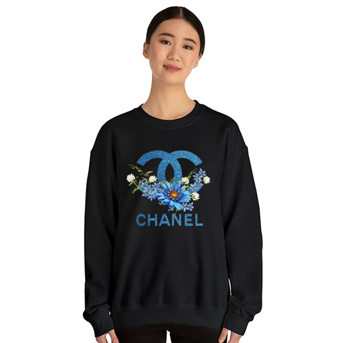 Chanel-Glitter-Flower-Logo-Crewneck-Sweatshirt-CSTB0232-4