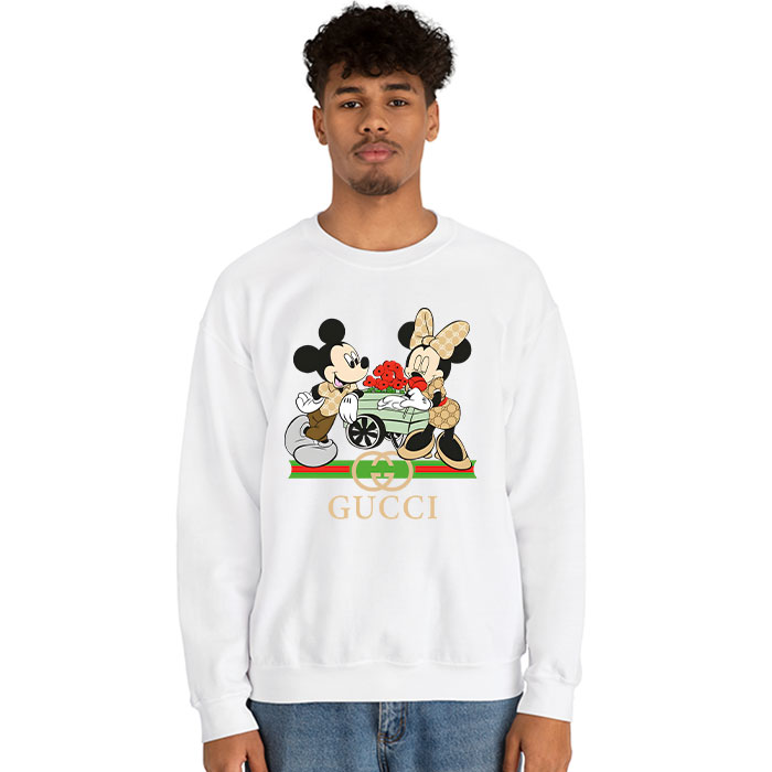 Gucci-Mickey-Mouse-Crewneck-Sweatshirt-CSTB0401-2