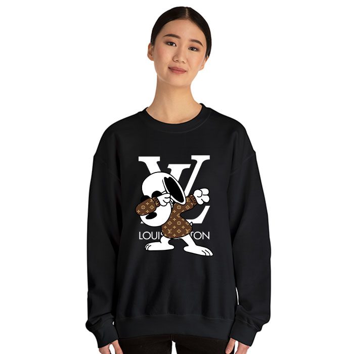 Louis-Vuitton-Monogram-Canvas-Pattern-Snoopy-Dabbing-Crewneck-Sweatshirt-CSTB1148-2