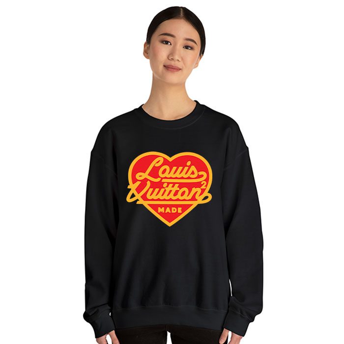Louis-Vuitton-Nigo-Intarsia-Jacquard-Heart-Crewneck-Crewneck-Sweatshirt-CSTB1139-4