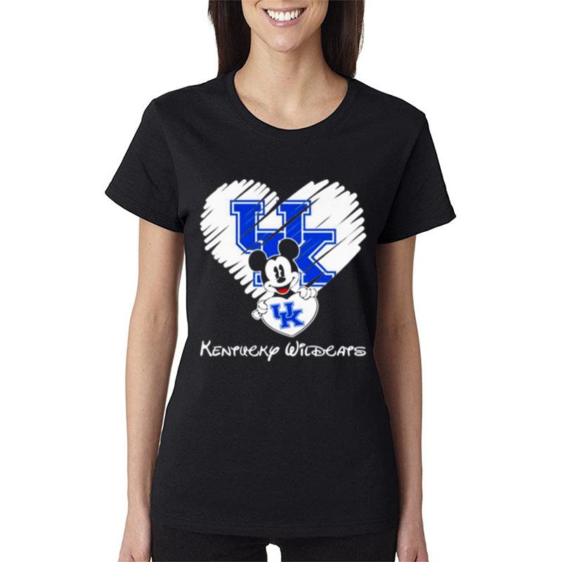 Disney-Mickey-Mouse-Hug-Kentucky-Wildcats-Hear-Women-Lady-T-Shirt Disney Mickey Mouse Hug Kentucky Wildcats Hear Women Lady T-Shirt