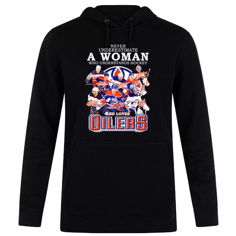 Never-Underestimate-A-Woman-Who-Understands-Hockey-And-Loves-Edmonton-Oilers-Team-2022-Signatures-Unisex-Pullover-Hoodie Never Underestimate A Woman Who Understands Hockey And Loves Edmonton Oilers Team 2022 Signatures Unisex Pullover Hoodie