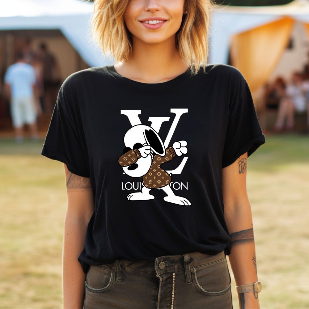 Louis-Vuitton-Monogram-Canvas-Pattern-Snoopy-Dabbing-Lady-T-Shirt-Luxury-Tee-For-Women-LDS1677-1